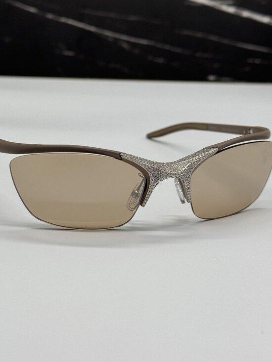 NEW FENDI FE40176U 46G LIMITED EDITION SUNGLASSES BEIGE WOMEN EYEWEAR FENDI